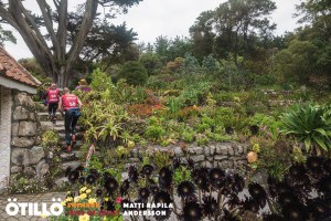 Racers in Tresco Abbey Gardens