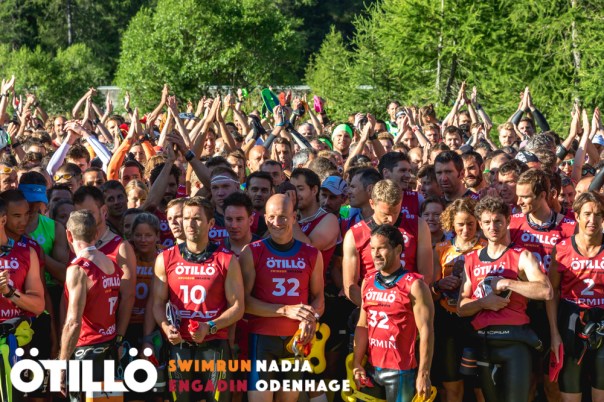 Mass crowds at the start. We're in the clappers, somewhere ...