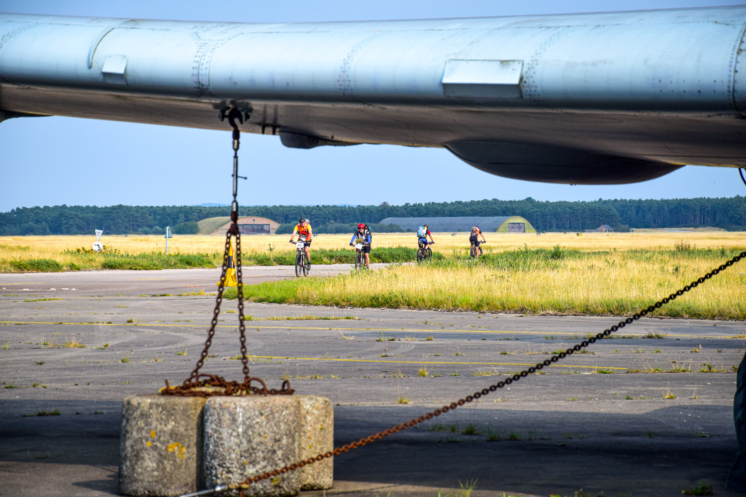 As one team depart, we are approaching the Nimrod aircraft, the picture is framed by the wing